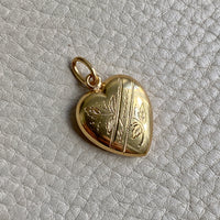 1902 Antique Puffy Heart Pendant in 18k Gold - Excellent!