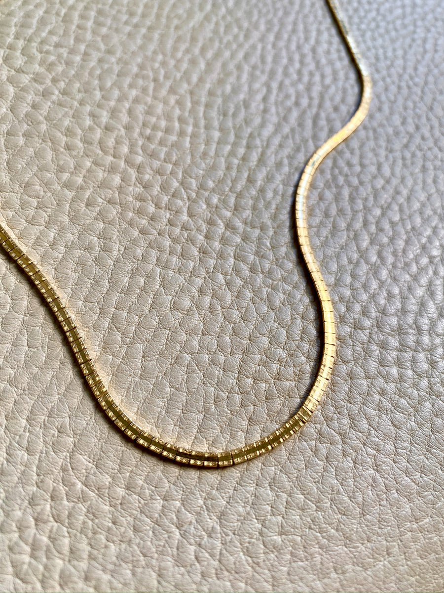 Vintage Omega Link Necklace in 18k Gold- Made in Trissino Italy, 1960s/1970s era - 16.5 inch length