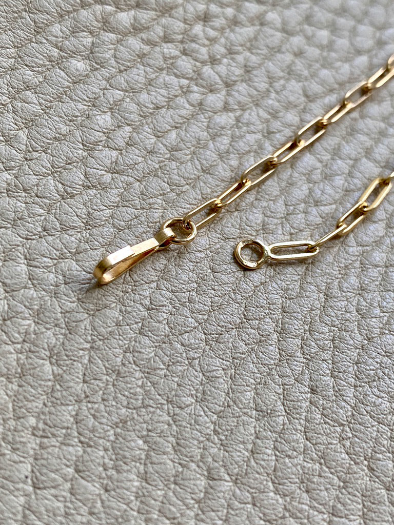 Skinny vintage paper clip chain in 18k gold - 15.6 inch length