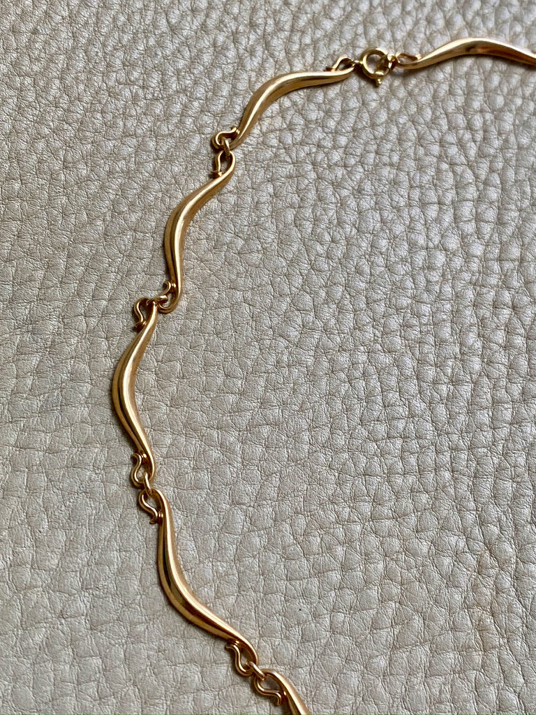 Curly swooped bar link choker necklace - Vintage 18k gold - 15 inch length