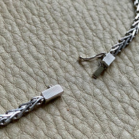 Vintage Italian 18k White Gold V-Link Necklace - 17 inch length