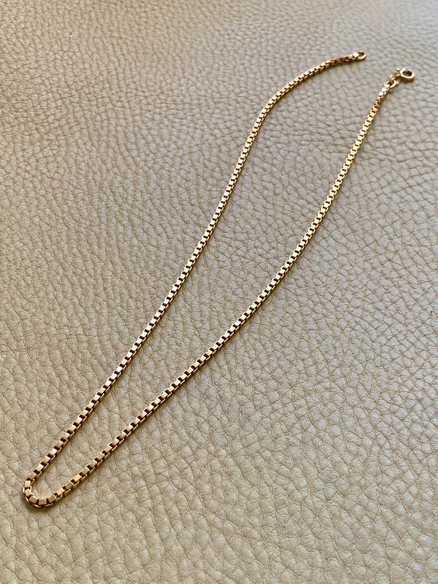 Chunky Box Link Necklace in 18k Gold - 17.25 inch length