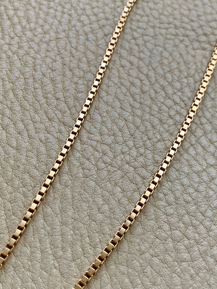 Chunky Box Link Necklace in 18k Gold - 17.25 inch length