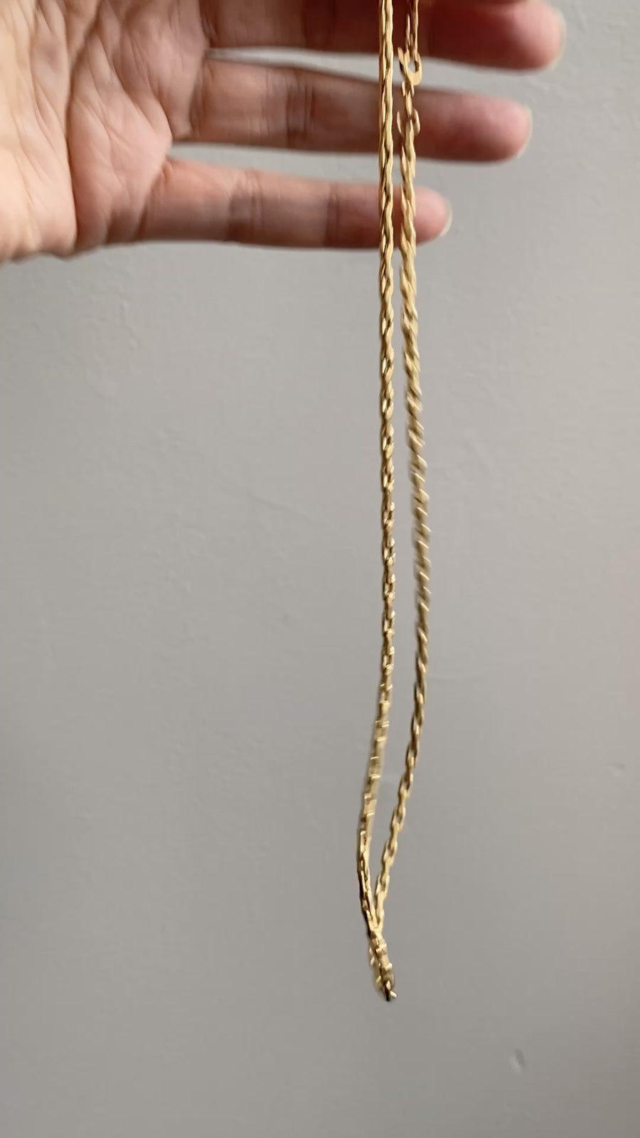 18k Gold Vintage - Unique Elongated Wavy Biker Link Chain Necklace - 18.9 inch length